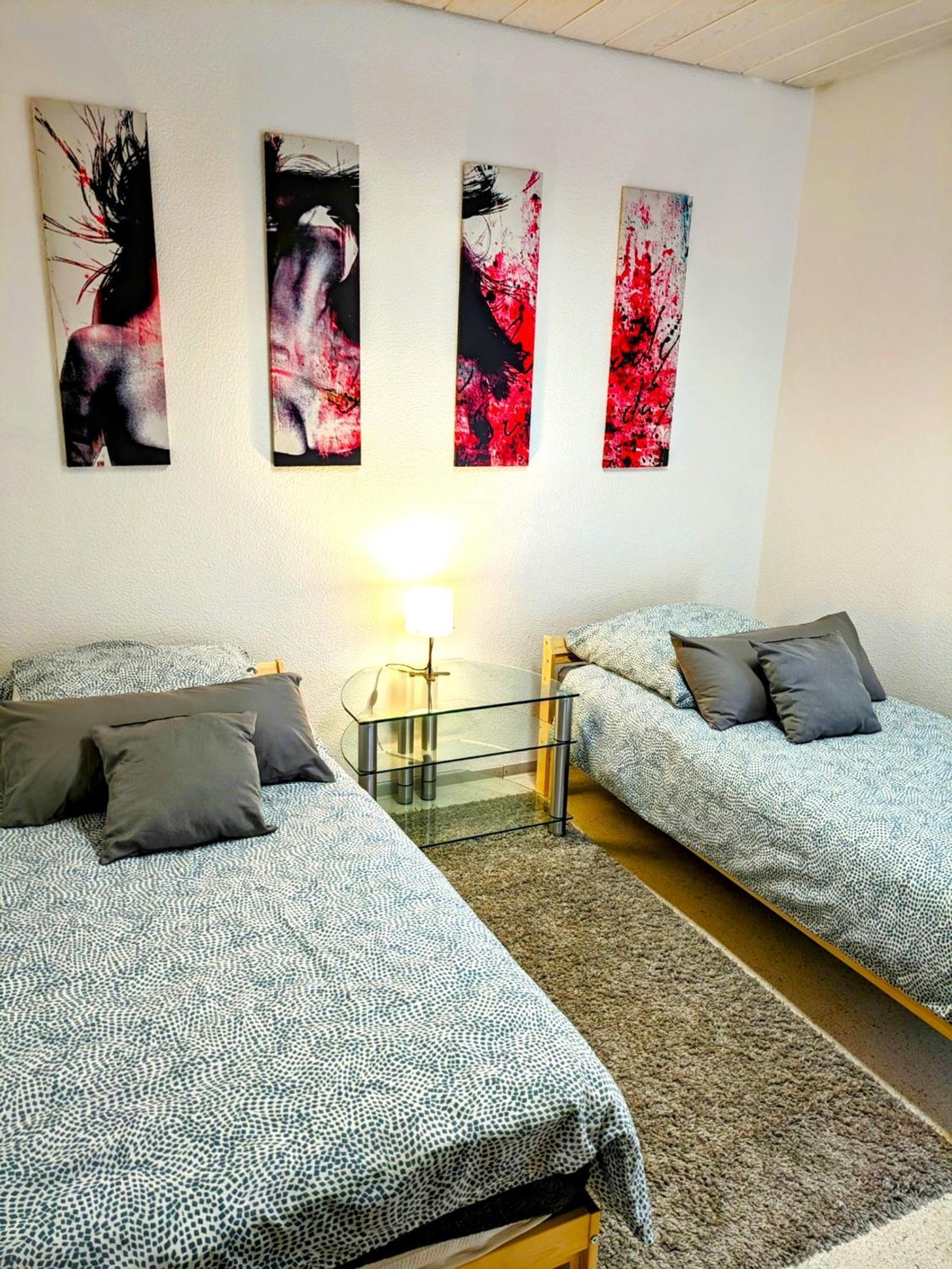 4 Zimmer Geraeumige Und Ruhig Gelegene Ferien- Und Monteurwohnung Nur Fuer Sie Allein Aujvari Vermietungen Spiegelberg Екстериор снимка